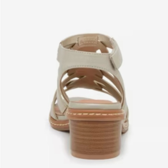 Bare Traps Strappy Block Heel Sandals NWT - Picture 4 of 12